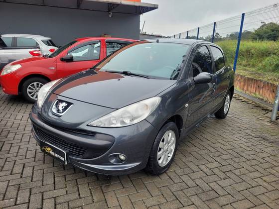 PEUGEOT 207 1.4 XR SPORT 8V FLEX 4P MANUAL PEUGEOT 207 1.4 XR SPORT 8V FLEX 4P MANUAL